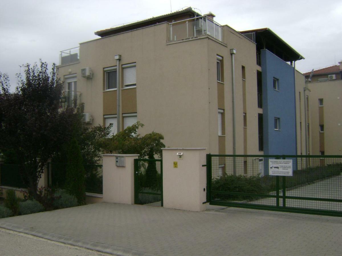 Zoeldlomb Apartman Siofok Exterior photo